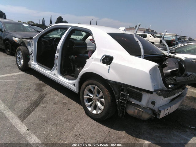 2C3CCABG8JH117220 Chrysler 300 300s