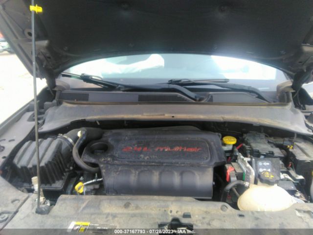 3C4NJDBB8JT359822 Jeep Compass Latitude