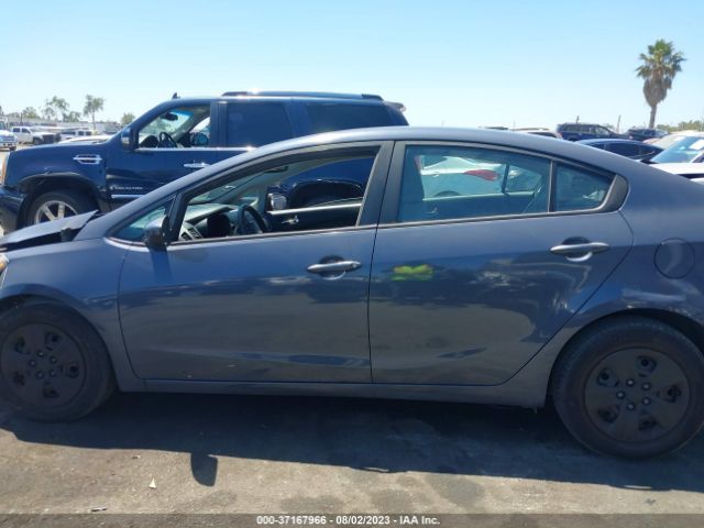 KNAFK4A64E5087875 KIA FORTE LX