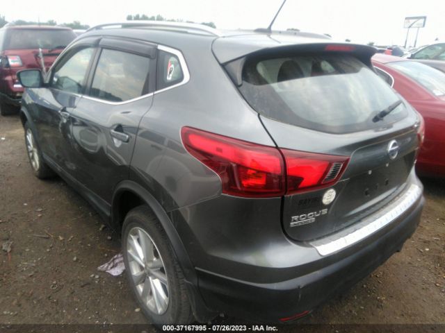 JN1BJ1CP2JW192561 Nissan Rogue Sport Sv