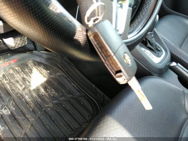 3VWD07AJ5EM432215 Volkswagen Jetta Sedan Se W/connectivity/sunroof