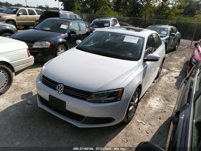 3VWD07AJ5EM432215 Volkswagen Jetta Sedan Se W/connectivity/sunroof