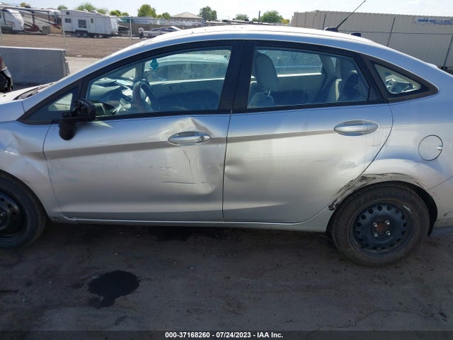 2011 FORD FIESTA S VIN: 3FADP4AJXBM111639