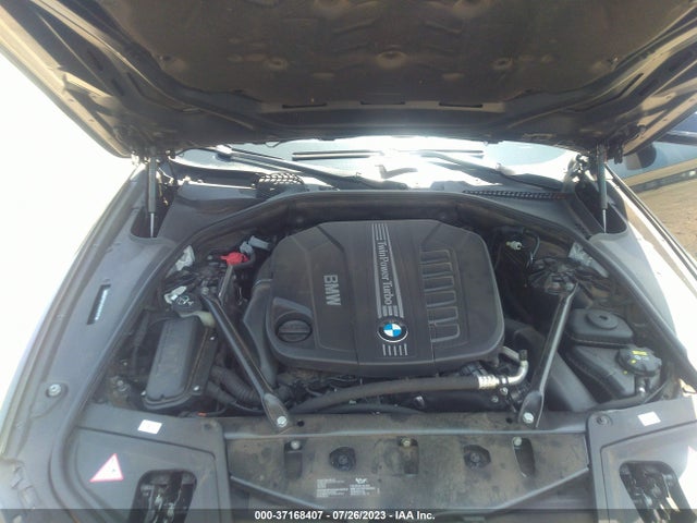BMW 5 Series 535d Xdrive 2014 WBAFV3C51ED685935 Image 10