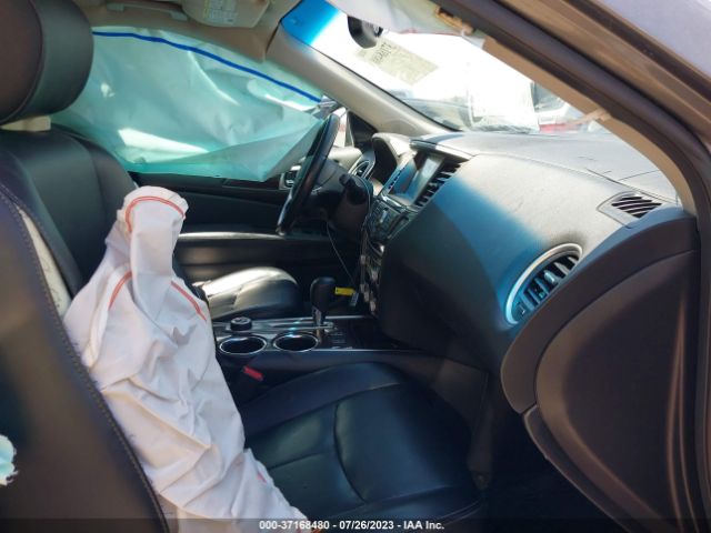 5N1AR2MM0FC684988 Nissan Pathfinder Sl