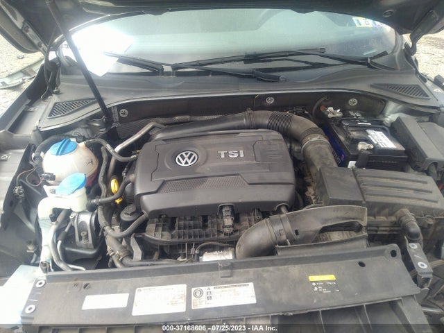 1VWAT7A31FC044428 Volkswagen Passat 1.8t Wolfsburg Ed