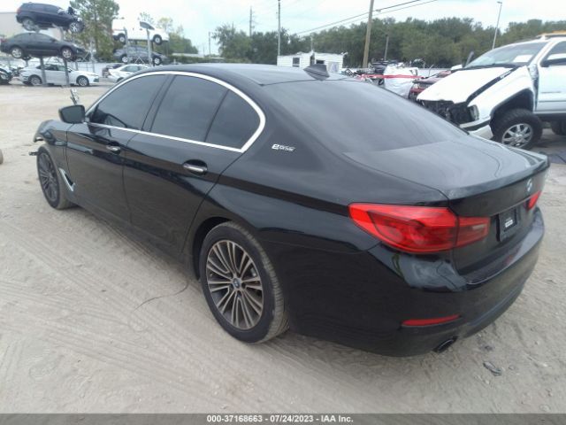 WBAJA9C58JB251574 BMW 5 Series 530e Iperformance