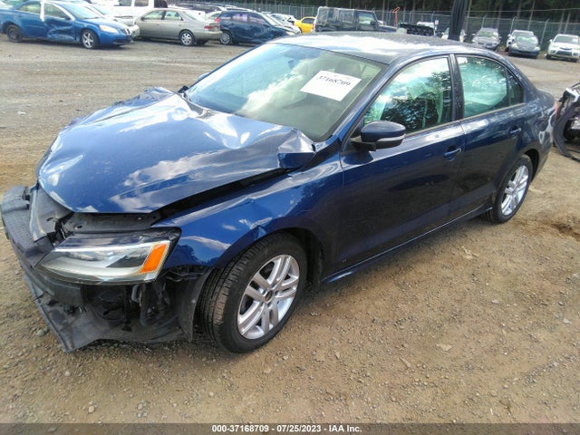 3VWB17AJ2EM333887 Volkswagen Jetta Sedan Se