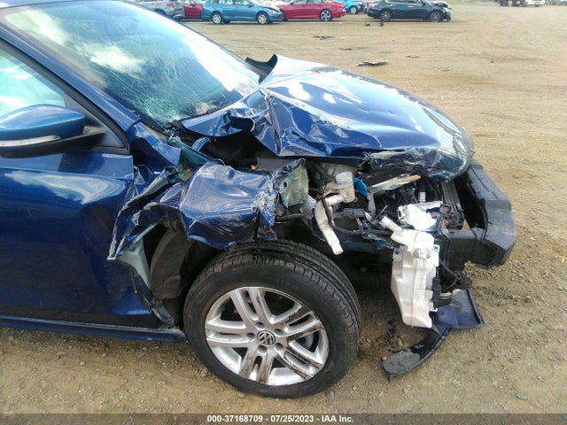 3VWB17AJ2EM333887 Volkswagen Jetta Sedan Se