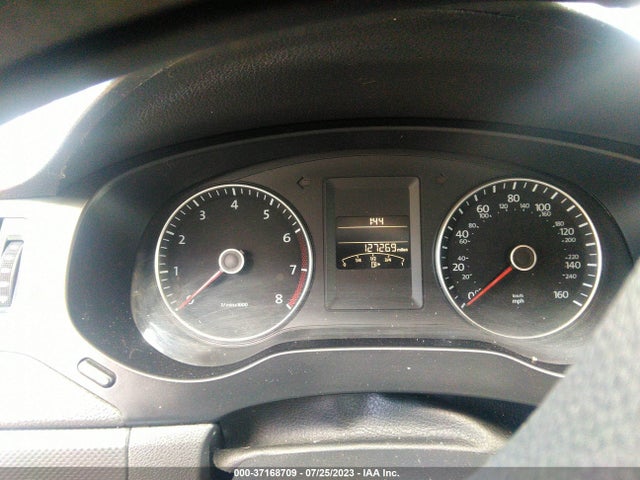 3VWB17AJ2EM333887 Volkswagen Jetta Sedan Se