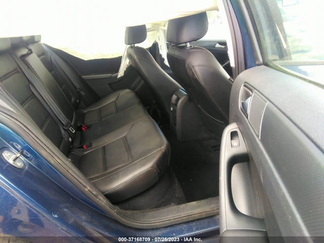 3VWB17AJ2EM333887 Volkswagen Jetta Sedan Se