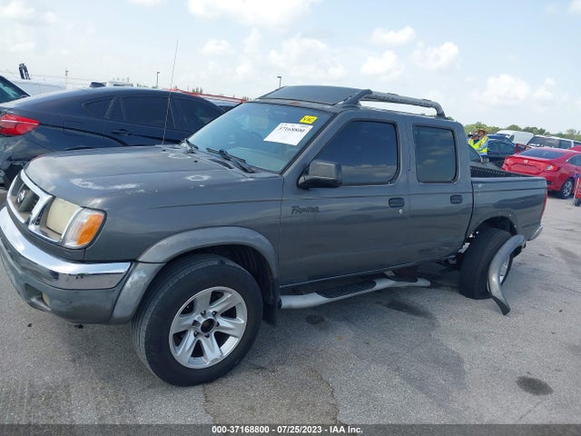 2000 NISSAN FRONTIER 2WD XE/SE VIN: 1N6ED27T2YC379256