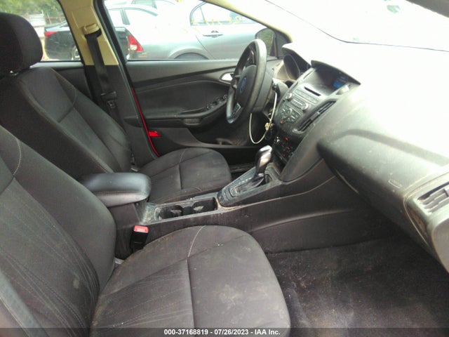 2016 FORD FOCUS SE VIN: 1FADP3K24GL378186