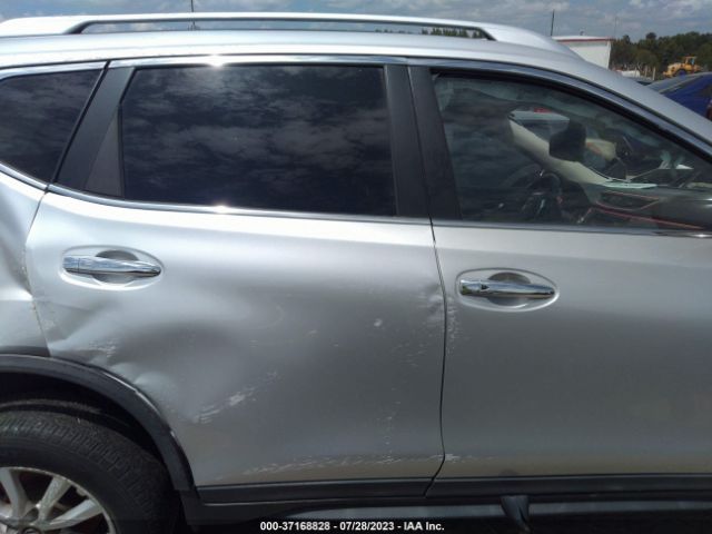 KNMAT2MT7LP515195 Nissan ROGUE SV