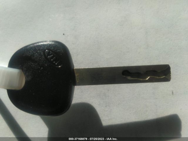 3KPA24AD0ME403884 KIA RIO LX