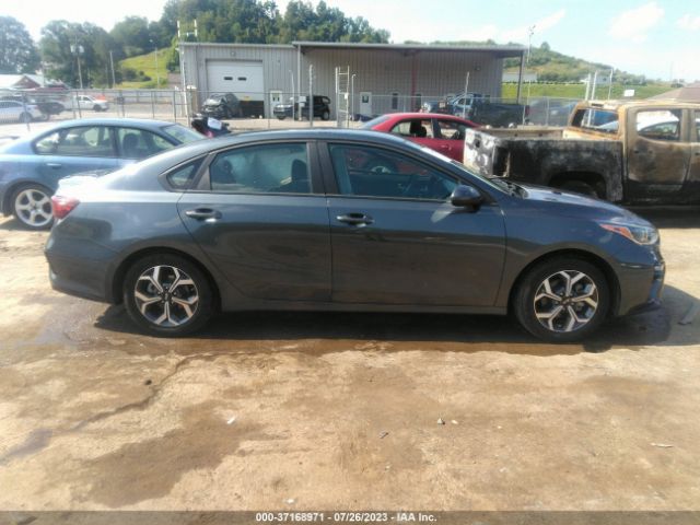 3KPF24ADXME339682 KIA Forte Lxs