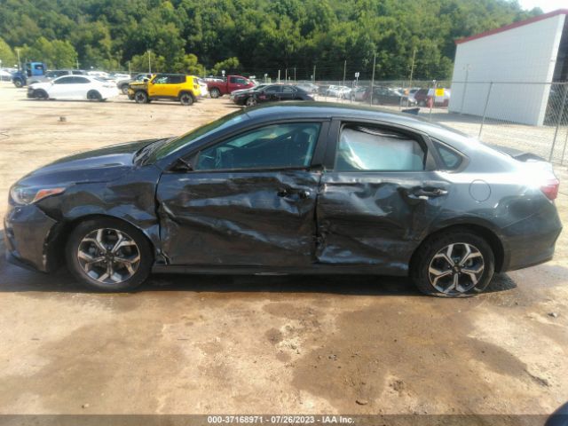 3KPF24ADXME339682 KIA Forte Lxs
