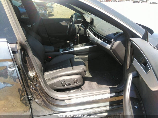 WAUDNCF57KA026127 Audi A5 Sportback Premium