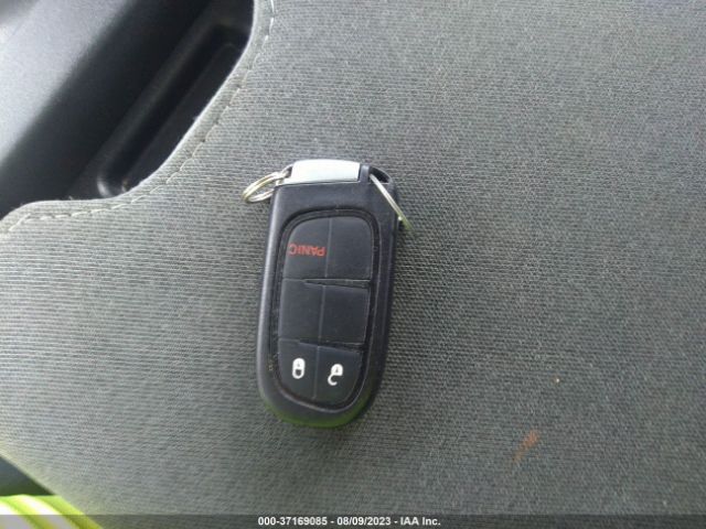 1C4PJLLB7LD552635 Jeep Cherokee Altitude