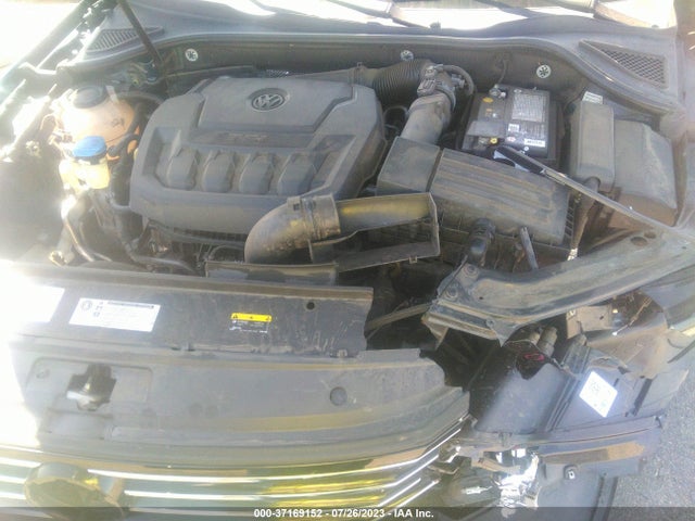 1VWAA7A31JC041625 Volkswagen Passat 2.0t S/r-line