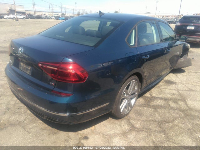 1VWAA7A31JC041625 Volkswagen Passat 2.0t S/r-line