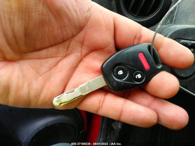 2011 HONDA FIT SPORT VIN: JHMGE8H69BC022344