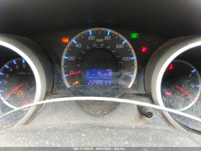 2011 HONDA FIT SPORT VIN: JHMGE8H69BC022344