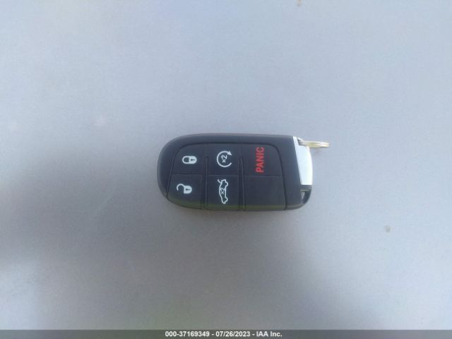 2C3CDZAG0GH322083 Dodge Challenger Sxt Plus