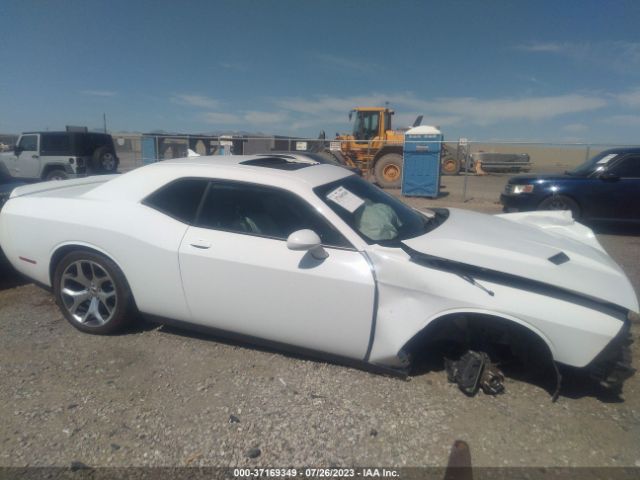 2C3CDZAG0GH322083 Dodge Challenger Sxt Plus