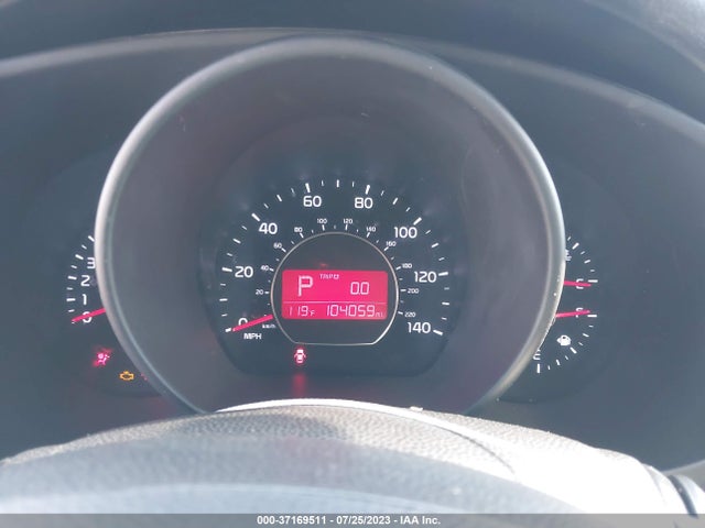 KIA SOUL + 2014 KNDJP3A57E7069732 Image 13