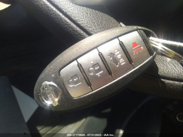 3N1CN8DV2LL910911 Nissan VERSA S
