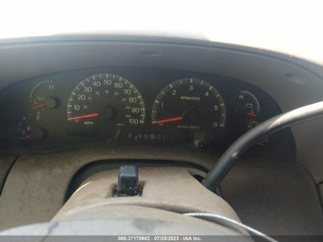 2000 FORD EXPEDITION EDDIE BAUER VIN: 1FMRU17L9YLC18218