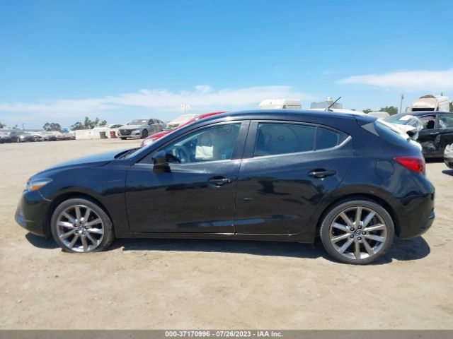 Mazda Mazda3 5-door Touring 2018 3MZBN1L39JM196229 Image 14