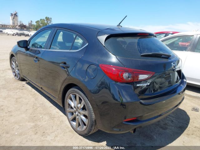 Mazda Mazda3 5-door Touring 2018 3MZBN1L39JM196229 Image 3