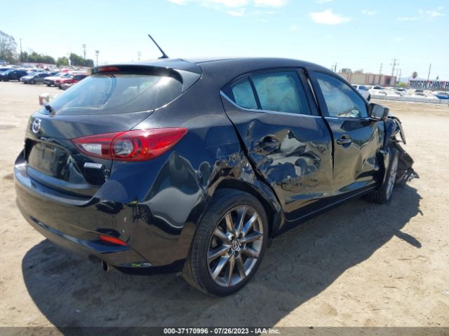 Mazda Mazda3 5-door Touring 2018 3MZBN1L39JM196229 Image 4