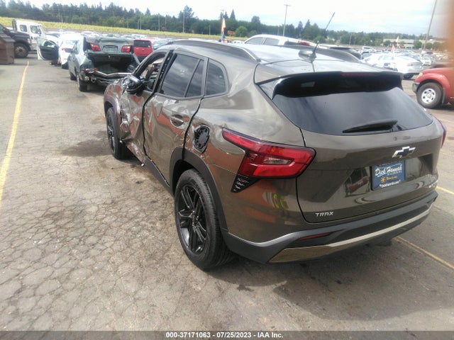 Chevrolet Trax Activ 2024 KL77LKE28RC025295 Image 3