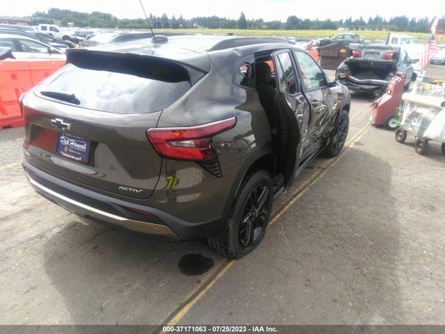 Chevrolet Trax Activ 2024 KL77LKE28RC025295 Image 4