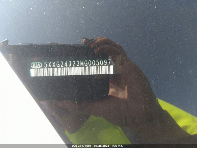 5XXG24J23MG005097 KIA K5 LX