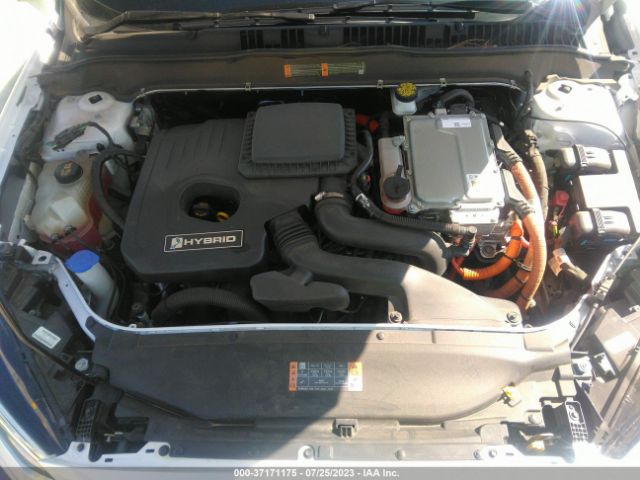 3FA6P0RU2KR148784 Ford Fusion Hybrid Titanium