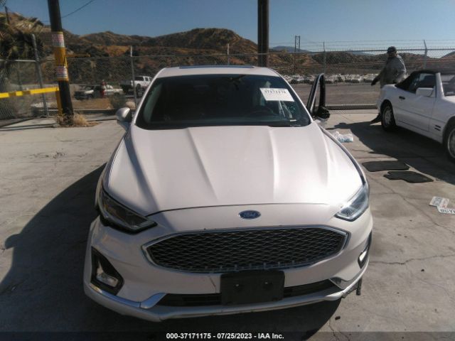 3FA6P0RU2KR148784 Ford Fusion Hybrid Titanium