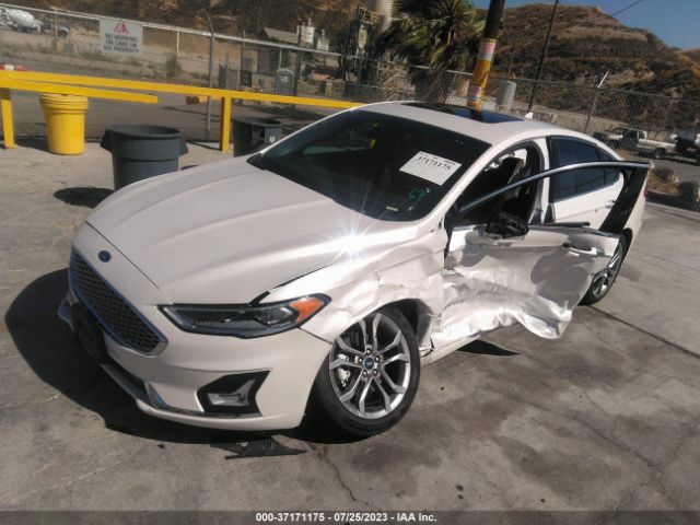 3FA6P0RU2KR148784 Ford Fusion Hybrid Titanium