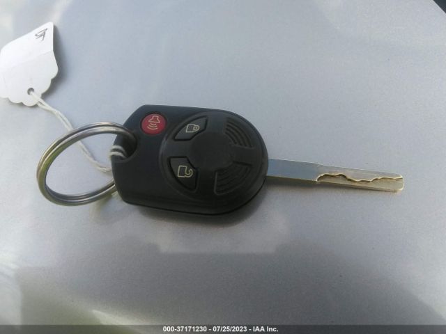 1FMCU9GD5HUC00001 Ford ESCAPE SE
