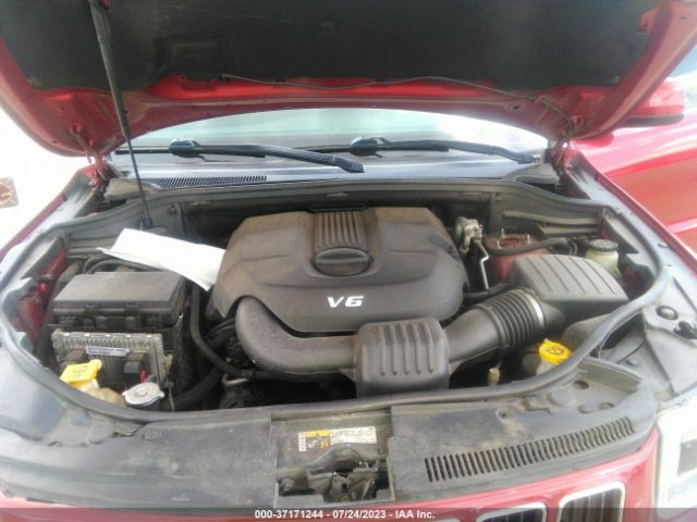 1C4RJEAG5FC815864 Jeep Grand Cherokee Laredo