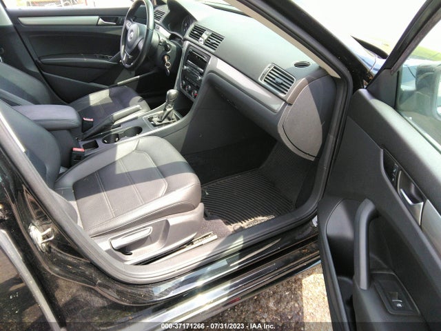 1VWAS7A36EC049612 Volkswagen Passat Wolfsburg Ed