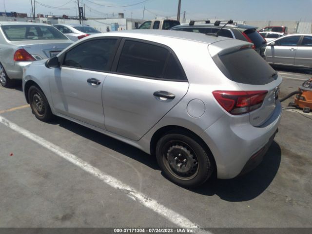 3KPA25AB5JE058190 KIA Rio 5-door Lx