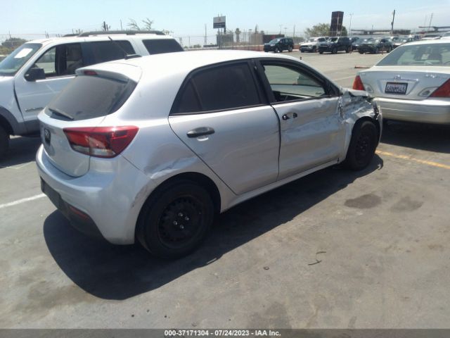 3KPA25AB5JE058190 KIA Rio 5-door Lx