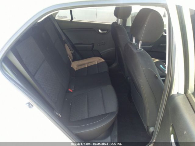 3KPA25AB5JE058190 KIA Rio 5-door Lx