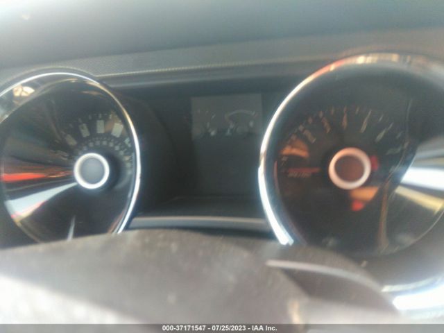 1ZVBP8EM8E5275735 Ford Mustang V6