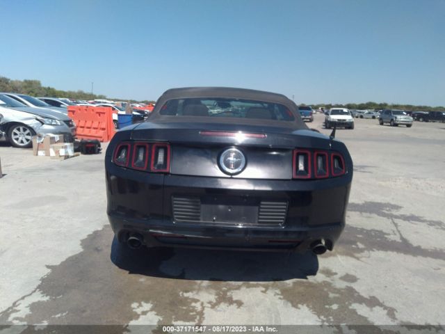 1ZVBP8EM8E5275735 Ford Mustang V6