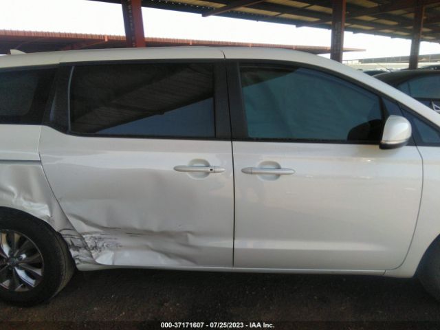 KNDMB5C14K6549763 KIA SEDONA LX